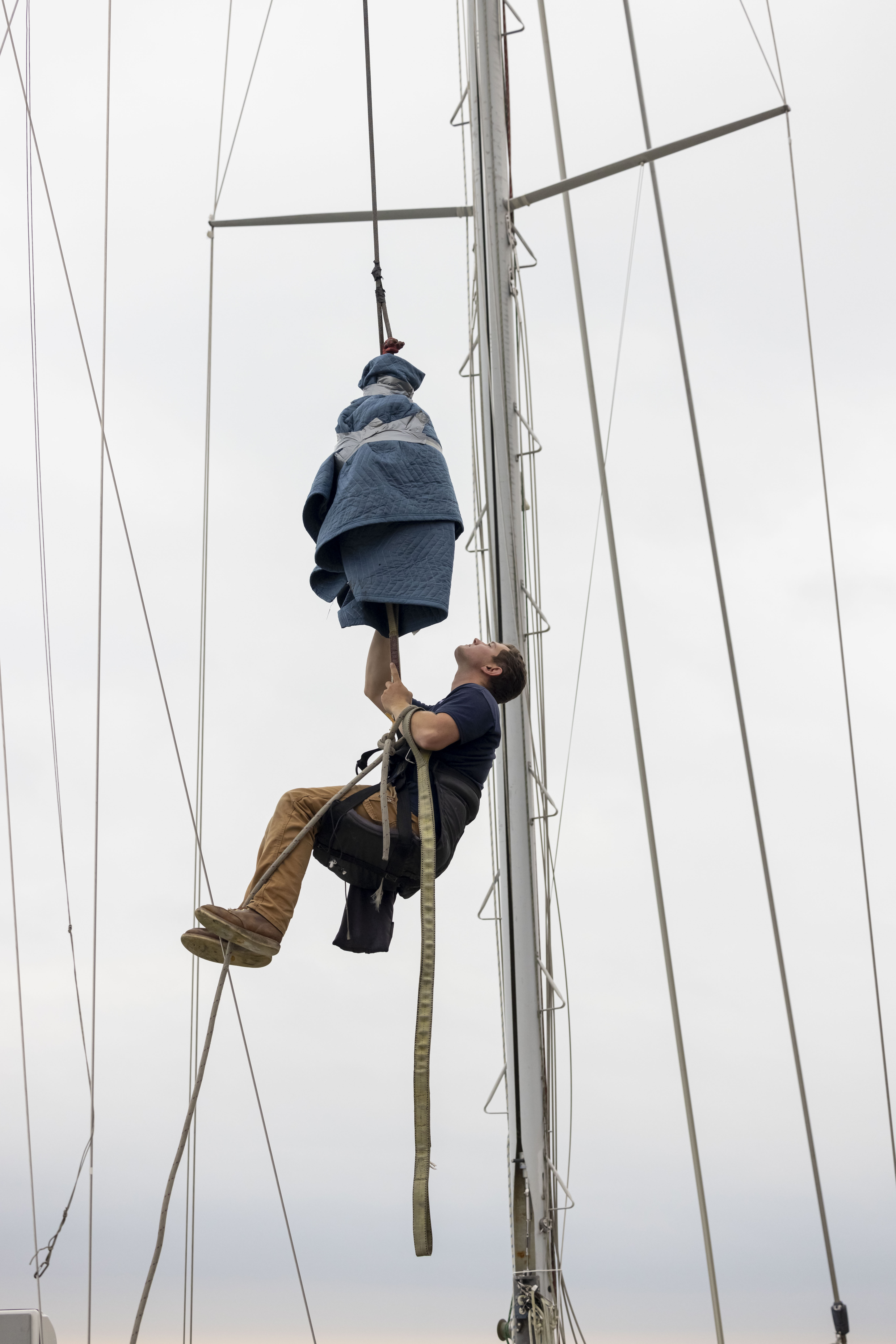 Manitowoc Marina is Hiring Sailboat Rigger!